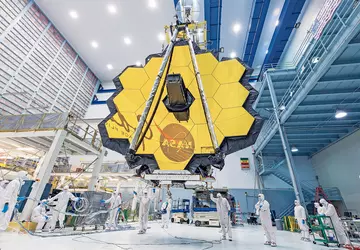 Teleskop Jamesa Webba może śledzić cele ...