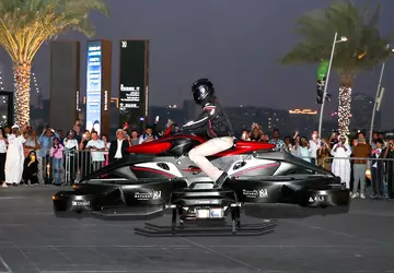 Xturismo Hoverbike, latający motocykl o prędkości ...