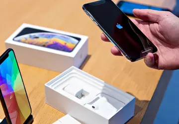 Międzynarodowy handlarz podrobionymi produktami Apple otrzymał ...