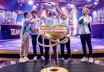 Zasłużone zwycięstwo! Team Falcons zostało mistrzem ...