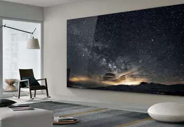 Samsung przywiezie pierwszy w pełni bezramowy ...