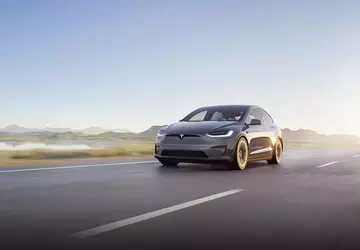 Tesla sfałszowała reklamę autopilota - w ...