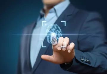 Skaner linii papilarnych MacBook Pro i ...