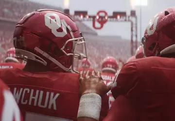Fenomenalny sukces: EA Sports College Football ...