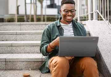 Acer wprowadza na rynek nowego Chromebooka ...