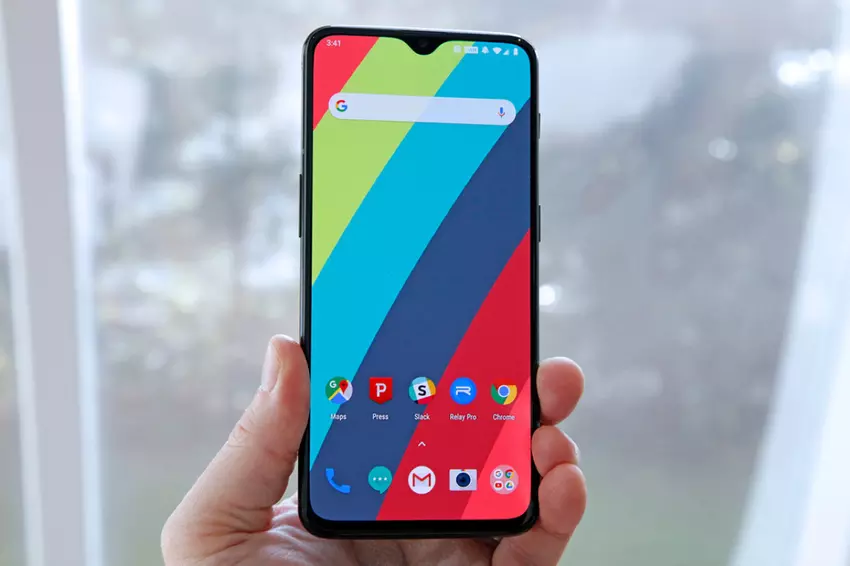 OnePlus 6 i OnePlus 6T otrzymały nową wersję beta OxygenOS: dodano listopadową łatkę i możliwość ukrycia „grzywki”