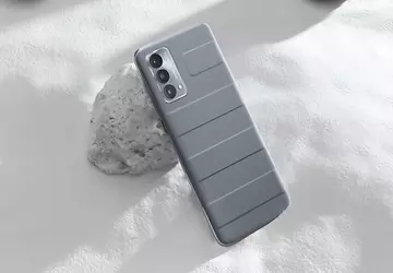Realme już testuje nowego flagowca, dostanie ...