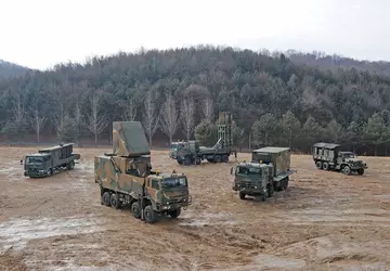ZEA przyjęły system obrony powietrznej M-SAM-II ...