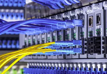 Mężczyzna stworzył własnego dostawcę usług internetowych, ...