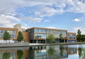 Infineon przeznaczy miliardy euro na zakup ...