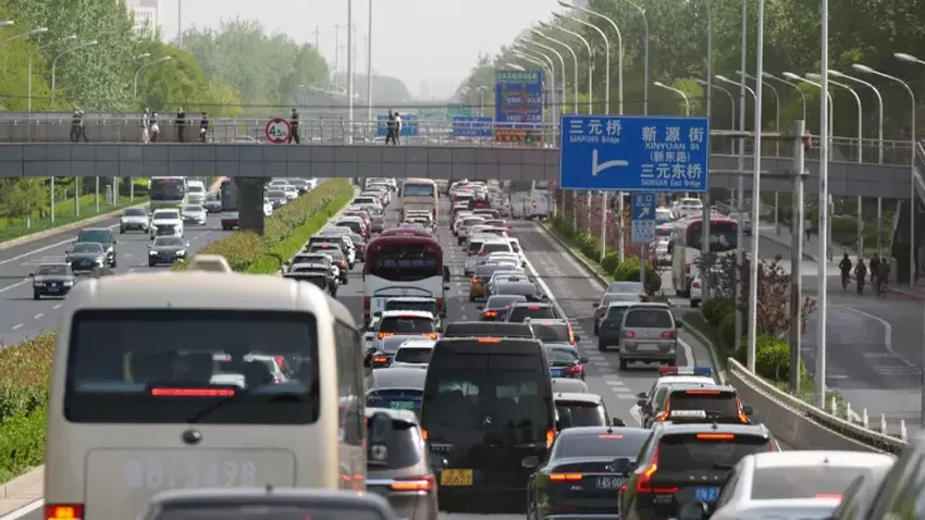 Chiński rywal Tesli może rozmieszczać drony w Pekinie