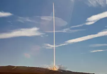 SpaceX wyniosła na orbitę kolejne 28 ...