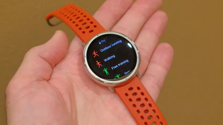 Amazfit Active 2 (Round) otrzymał aktualizację z poprawką dla treningów siłowych