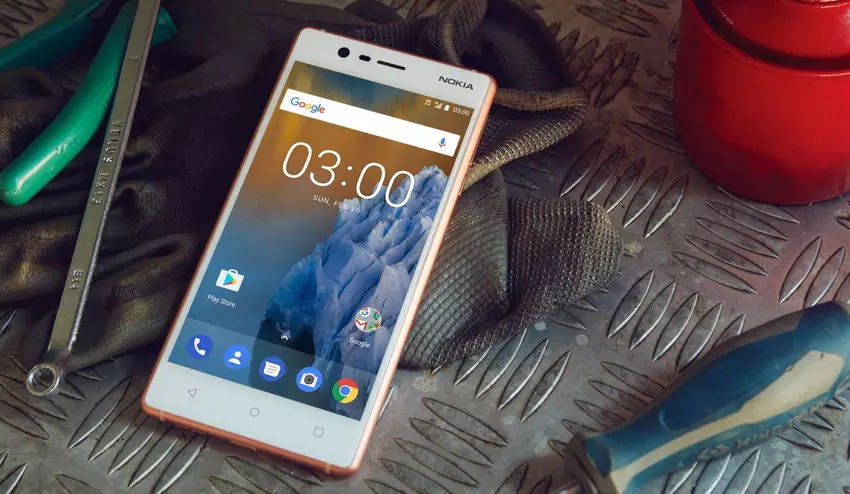 Smartfon Nokia 3.1 2018 zapalił się na pokładzie z systemem Android 8 Oreo
