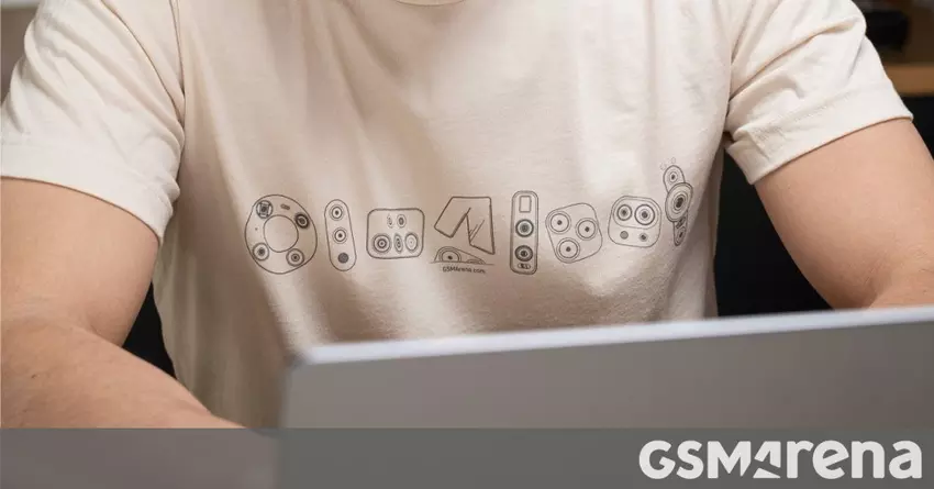 Sklep z gadżetami GSMArena: wprowadzanie nowych wzorów i produktów