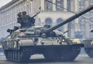 Czołg T-64BM i dron niszczą rosyjską ...