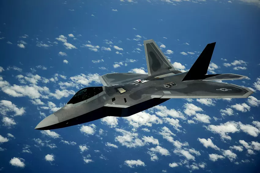 USA wysyła myśliwce F-22 Raptor z bazy lotniczej Pearl Harbour Hickam na ćwiczenia w Australii