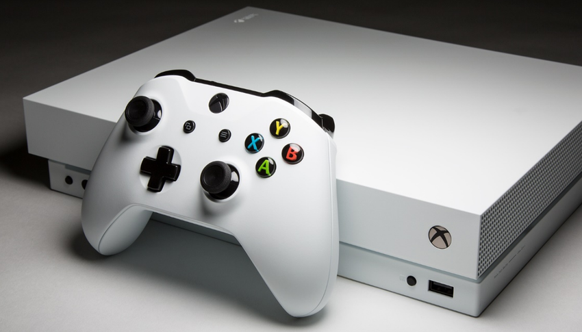 Xbox Scarlett jest wreszcie gotowa i Phil Spencer już gra na niej w domu