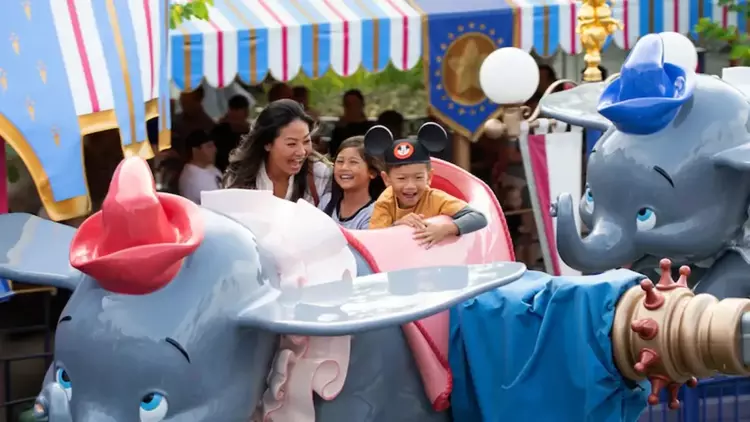 Disney oskarżony o nielegalne skanowanie twarzy: ...