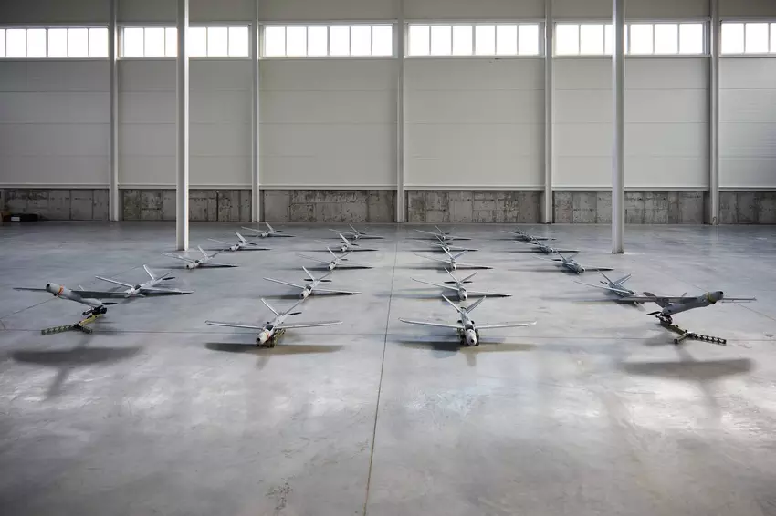 Monobank przekazał Siłom Zbrojnym Ukrainy 20 z 40 dronów kamikaze Warmate zakupionych za kwotę 64 000 000 jenów