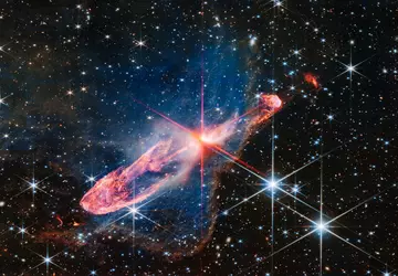 James Webb sfotografował dwie gwiazdy znajdujące ...