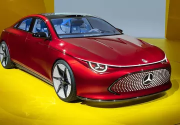 Mercedes-Benz nie planuje skupiać się na ...