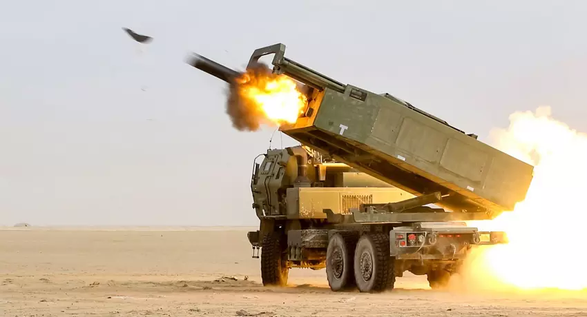 Stany Zjednoczone potwierdziły, że dadzą Ukrainie HIMARS MLRS o zasięgu do 80 km