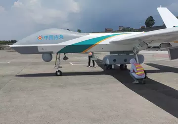 Chiny używają dronów do tworzenia deszczu ...