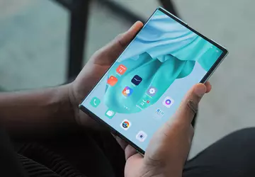 Dwa ekrany, procesor Snapdragon 888 i ...