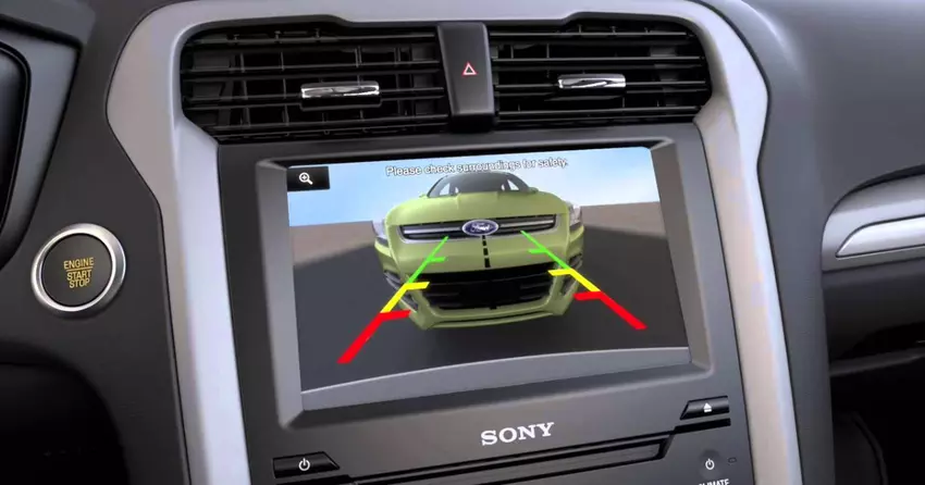 Ford wycofuje 1,4 miliona samochodów z powodu problemów z kamerami cofania