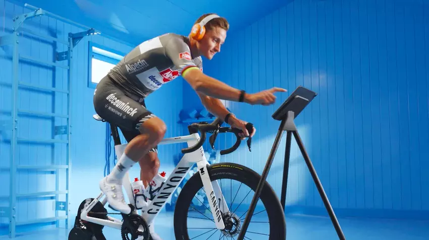 H2O Audio wypuścił limitowane Zwift x RIPT Ultra — słuchawki do poważnych treningów