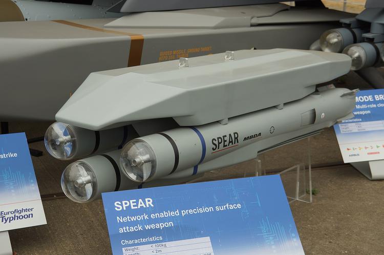 Rozwój niewielkiej brytyjskiej rakiety Spear 3 ...