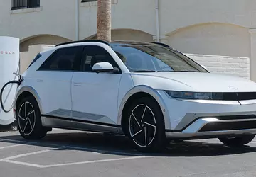 Hyundai przekazuje adaptery Tesla Supercharger: kto ...