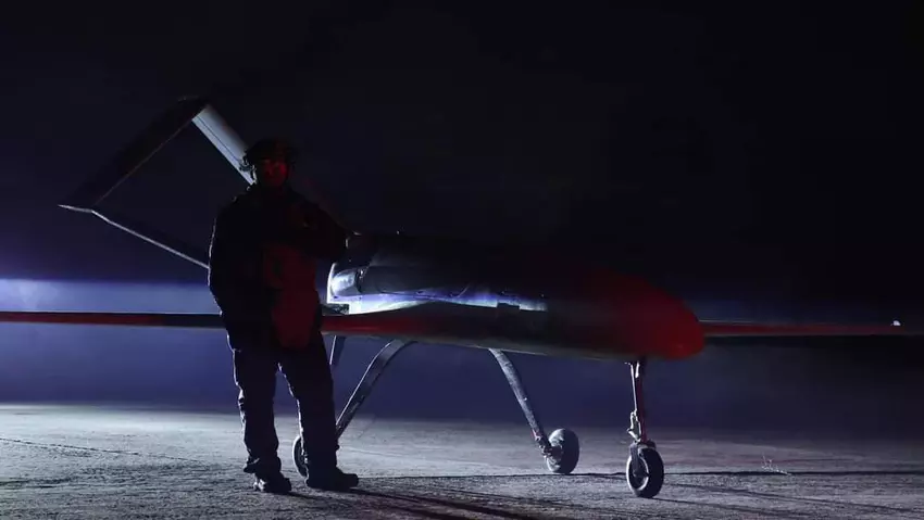 Dron dalekiego zasięgu "Fierce