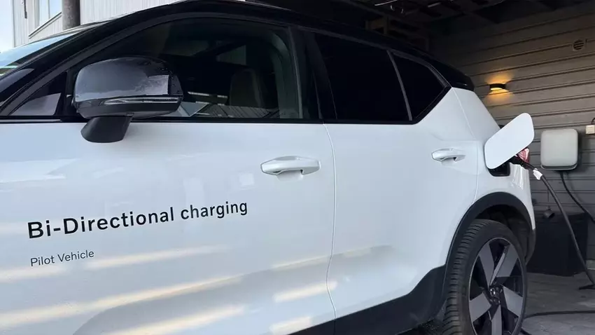 Samochody elektryczne Volvo po raz pierwszy oddały energię z powrotem do sieci elektrycznej w szwedzkim Göteborgu