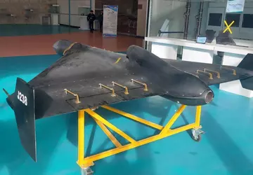 W irańskim bezzałogowym samolocie odrzutowym Shahed-238 ...