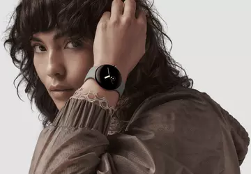 Zegarek Google Pixel Watch nieoczekiwanie zaczął ...