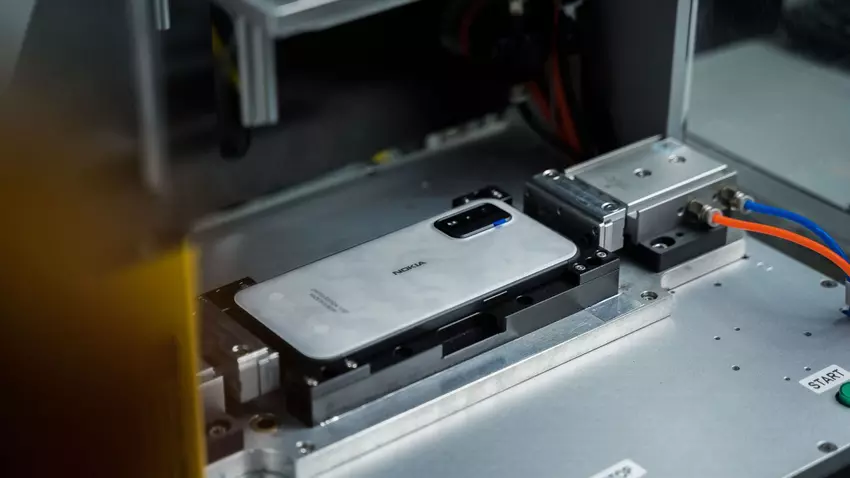 HMD Global zaprezentowało specjalną edycję limitowaną Nokia XR21 o wartości 699 euro, aby uczcić rozpoczęcie europejskiej produkcji smartfonów