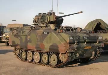 Holenderskie transportery opancerzone YPR-765 zauważone w ...