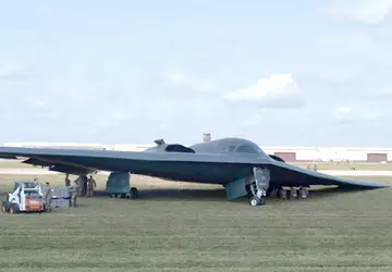 Bombowiec atomowy B-2 Spirit zapalił się ...