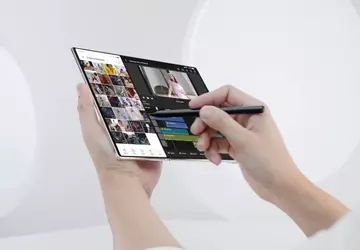 Podczas gdy Huawei wypuszcza 3-ekranowy Mate ...