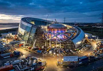 Brytyjczycy budują pierwszą prywatną elektrownię termojądrową: ...