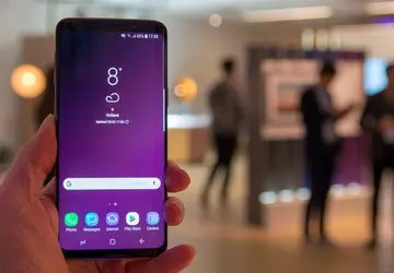 Samsung Galaxy S9 z systemem Android ...