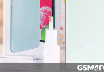 Samsung Galaxy A53 jest dostarczany z ...