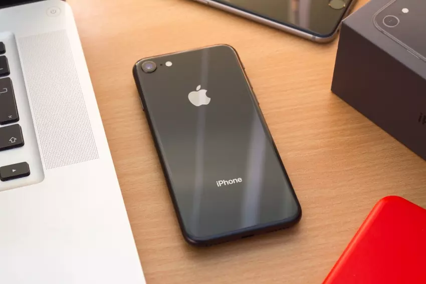 Konstrukcja jak w iPhone 8 i procesor, jak w iPhone 11: Apple przygotowuje do wydania iPhone SE 2