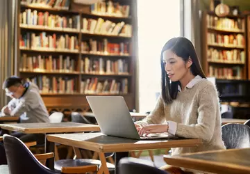 Microsoft wyłącza LinkedIn w Chinach z ...