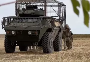 Amerykańskie transportery opancerzone M1117, które zostały ...