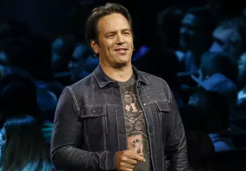 Polowanie na CEO: gracz zrzuca atomówkę ...