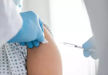 Apple usunął z App Store antyszczepionkową ...