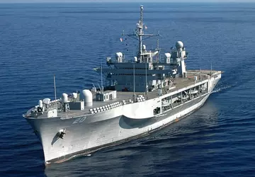 Stany Zjednoczone wysłały do Izraela okręt ...